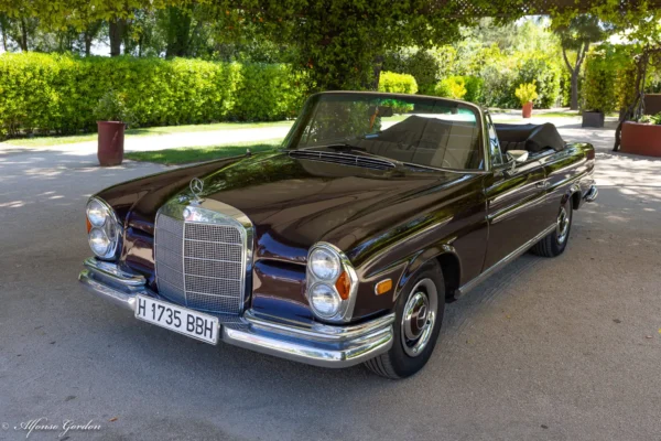 Mercedes-Benz 250 SE Cabrio
