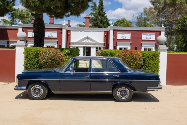 Mercedes-Benz 280 SE Berlina